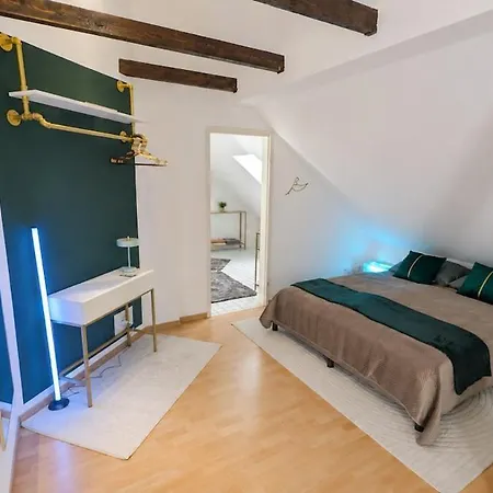 아파트 Stilvolle City-maisonette In Zentrum *